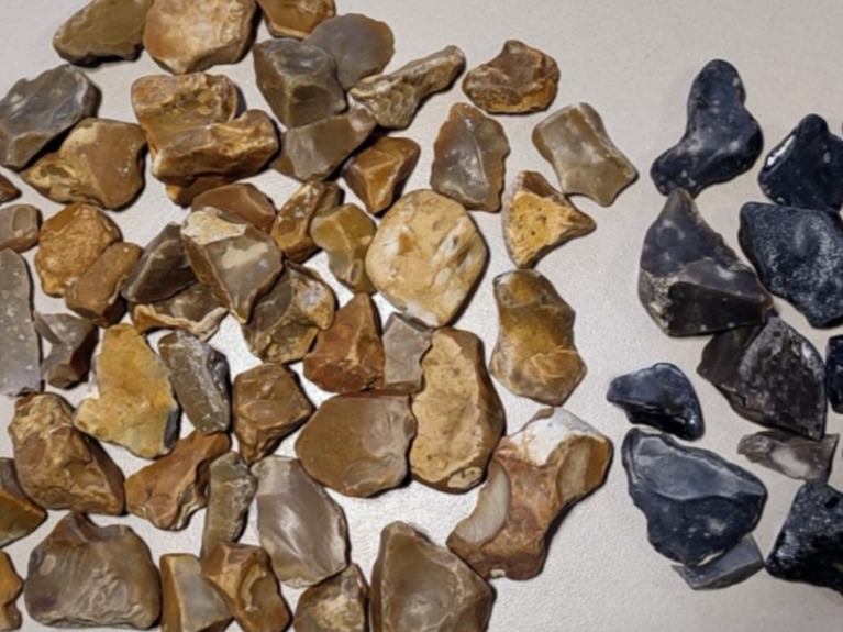 цвета кремня